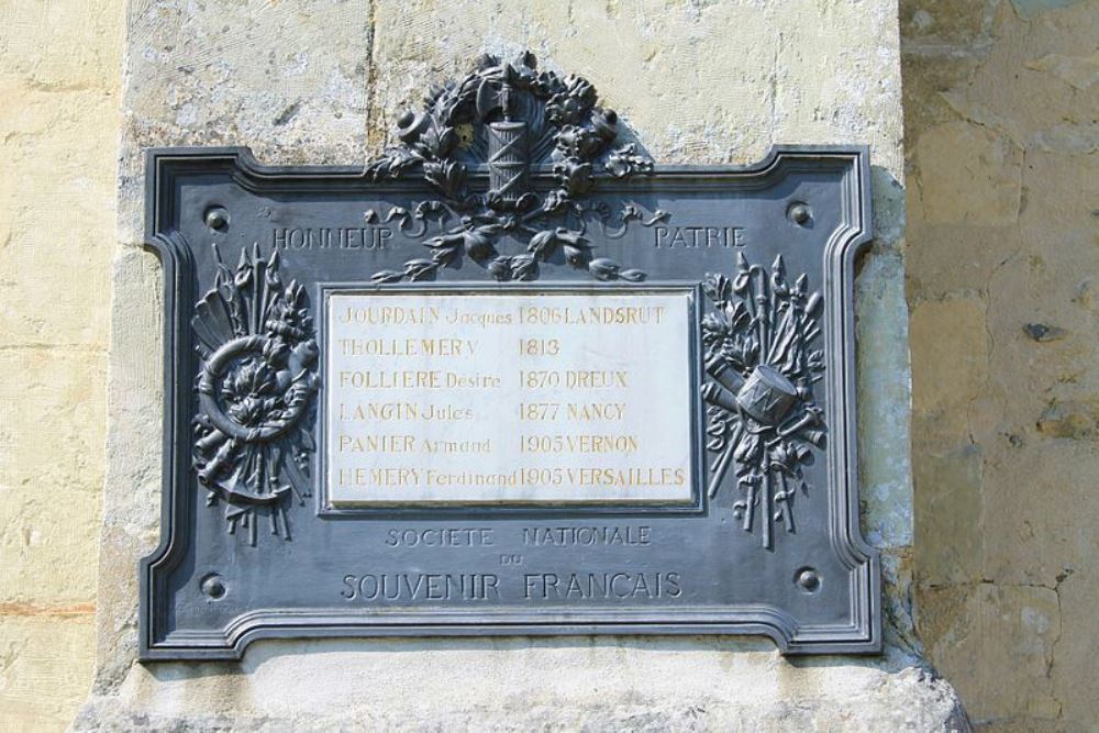 Monument Oorlogen 19e Eeuw Saint-Vaast-en-Auge #1