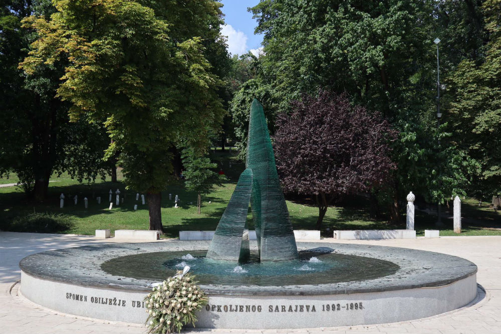 Monument Omgekomen Kinderen Sarajevo #1