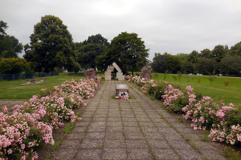 Monument Kamp Bahrsplate #1