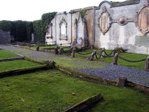 Commonwealth War Grave Selkirk Parish Churchyard #1