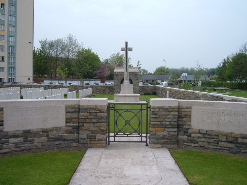 Commonwealth War Cemetery Douai
