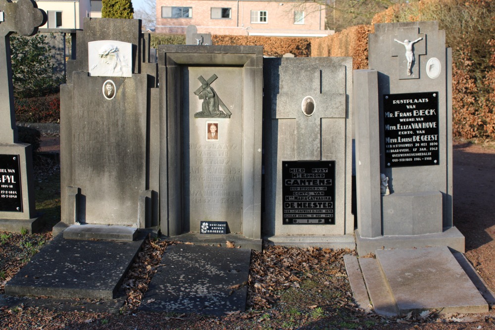 Belgische Graven Oudstrijders Sint-Pauwels #3