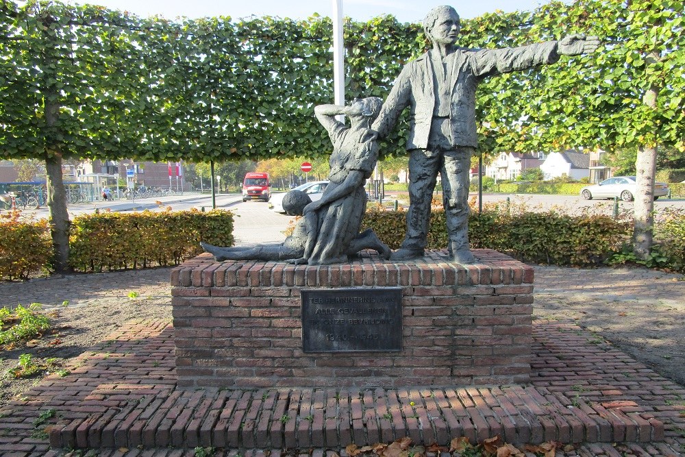 Oorlogsmonument Dinteloord #1