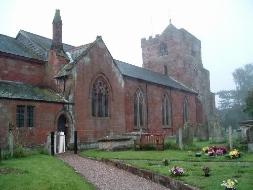 Commonwealth War Graves All Saints Churchyard