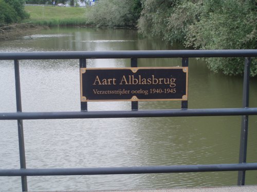 Geheimagent Luitenant ter Zee Aart Alblas uit Dordrecht werd 75 jaar geleden vermoord in Mauthausen