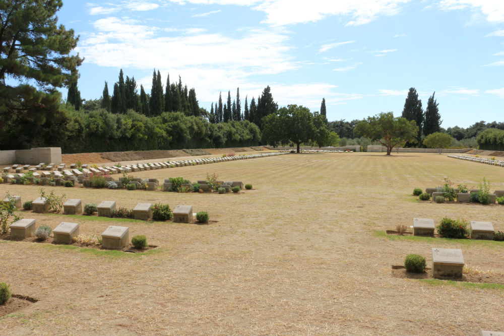 Redoubt Commonwealth War Cemetery #4