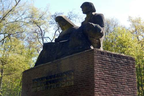 War Memorial Hoch Elten #3