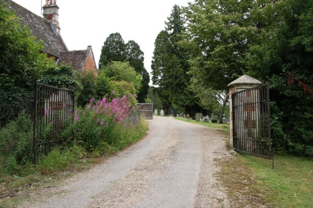 Commonwealth War Graves Fairmile Cemetery