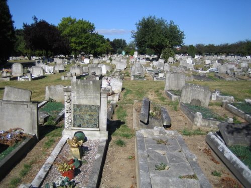 Commonwealth War Graves Cherry Lane Cemetery #1