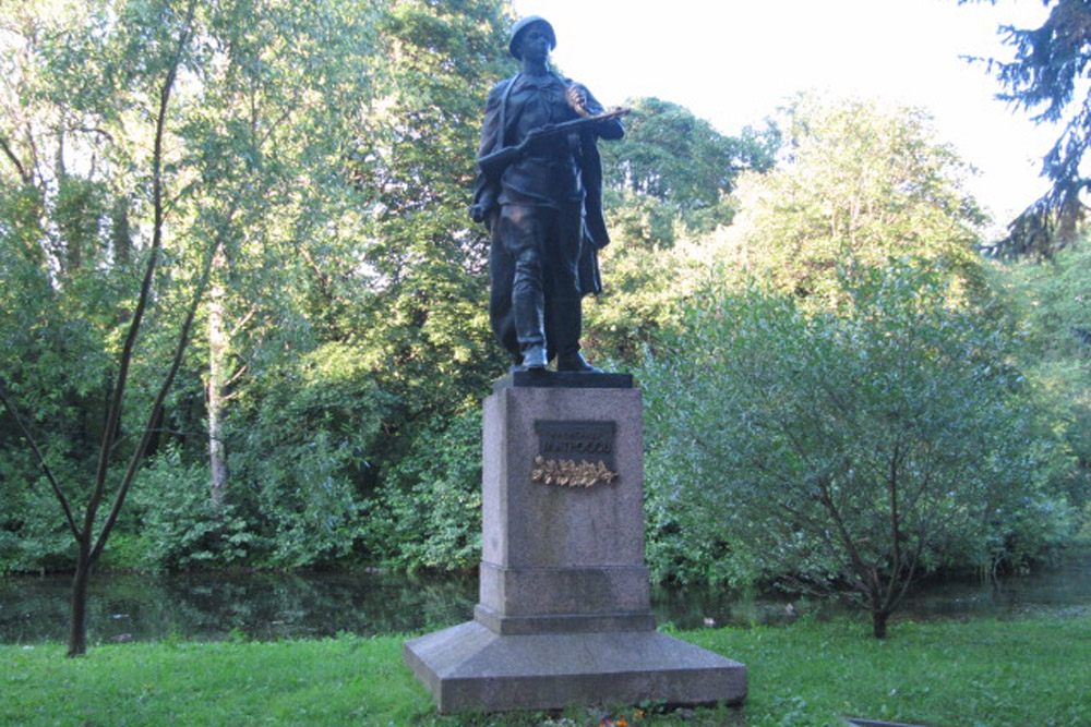 Monument A.M. Matrosov #1