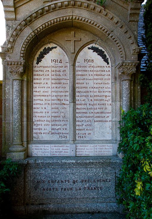War Memorial Brélévenez #1