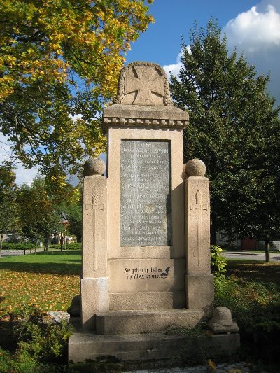 War Memorial Lwenbruch