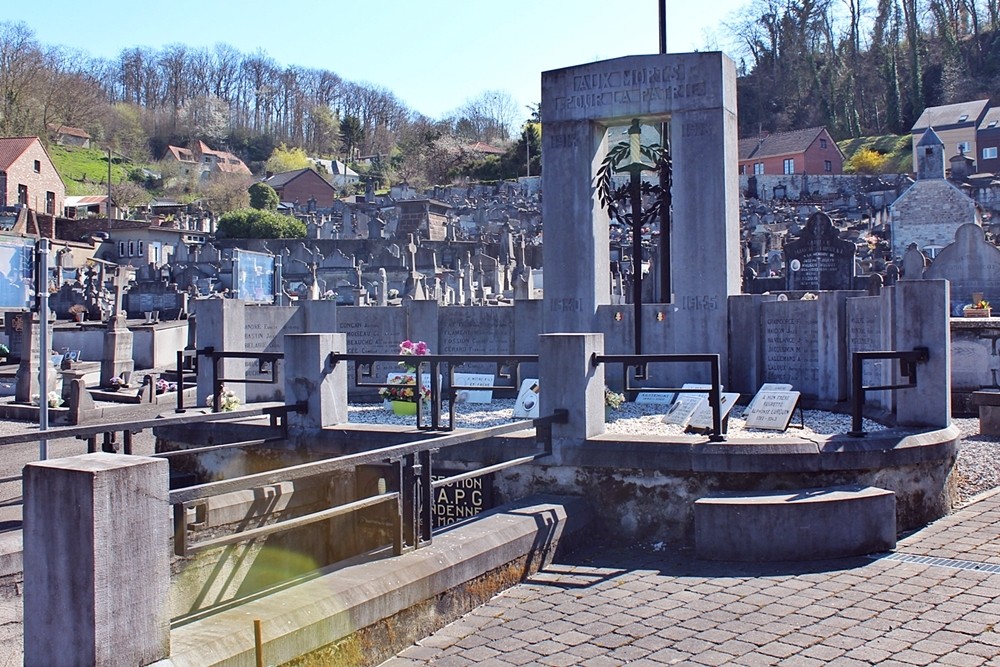 Crypt Cemetery Andenne #2