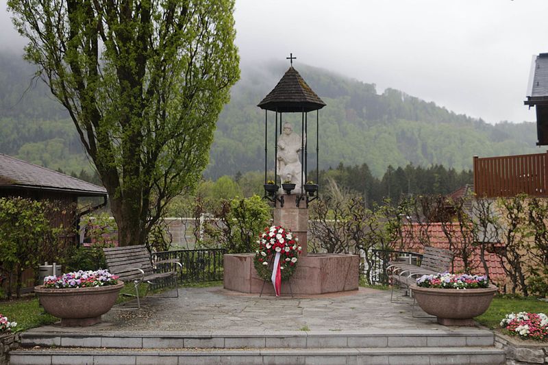 Oorlogsmonument Vigaun #1