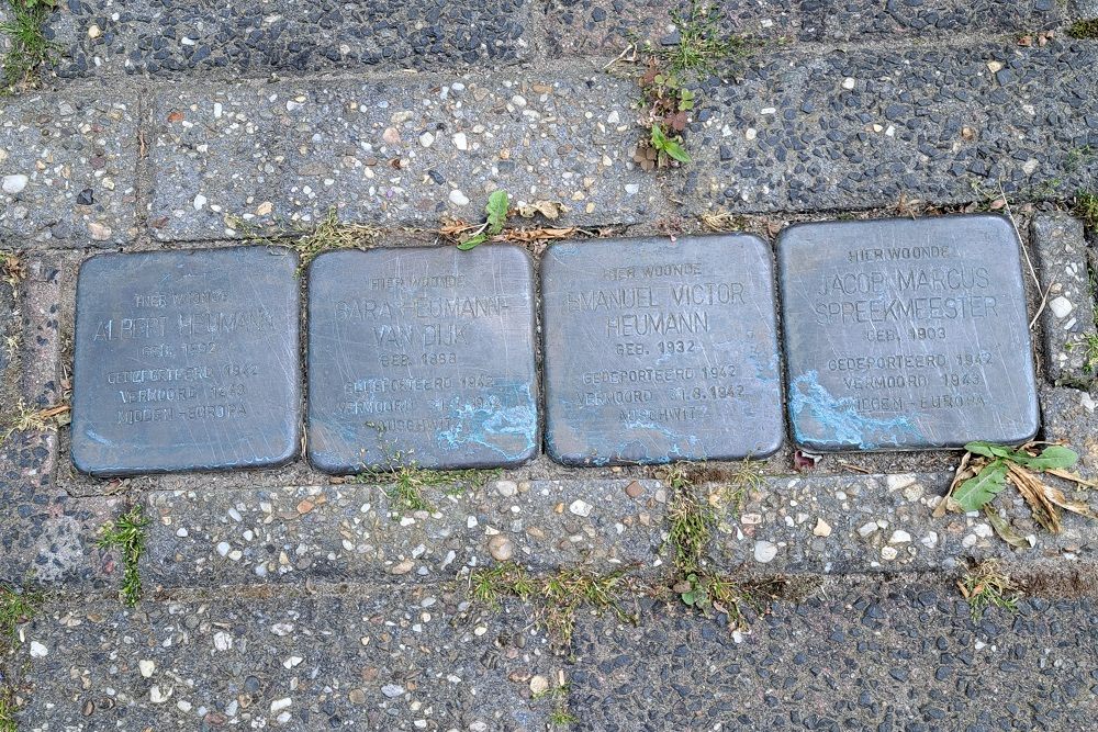 Stolpersteine Limbrichterweg 16 (nu Korhoenstraat 2)