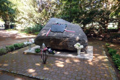 Monument Officieren Slachtoffers Stalinisme #1