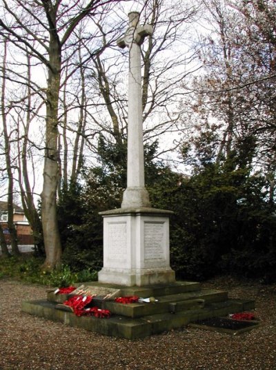 Oorlogsmonument Sutton on Hull #1