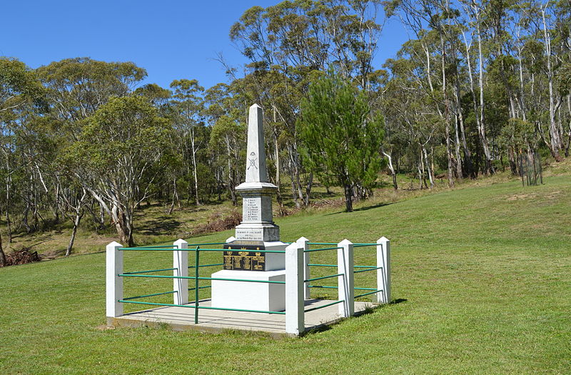 Oorlogsmonument Lowther #1