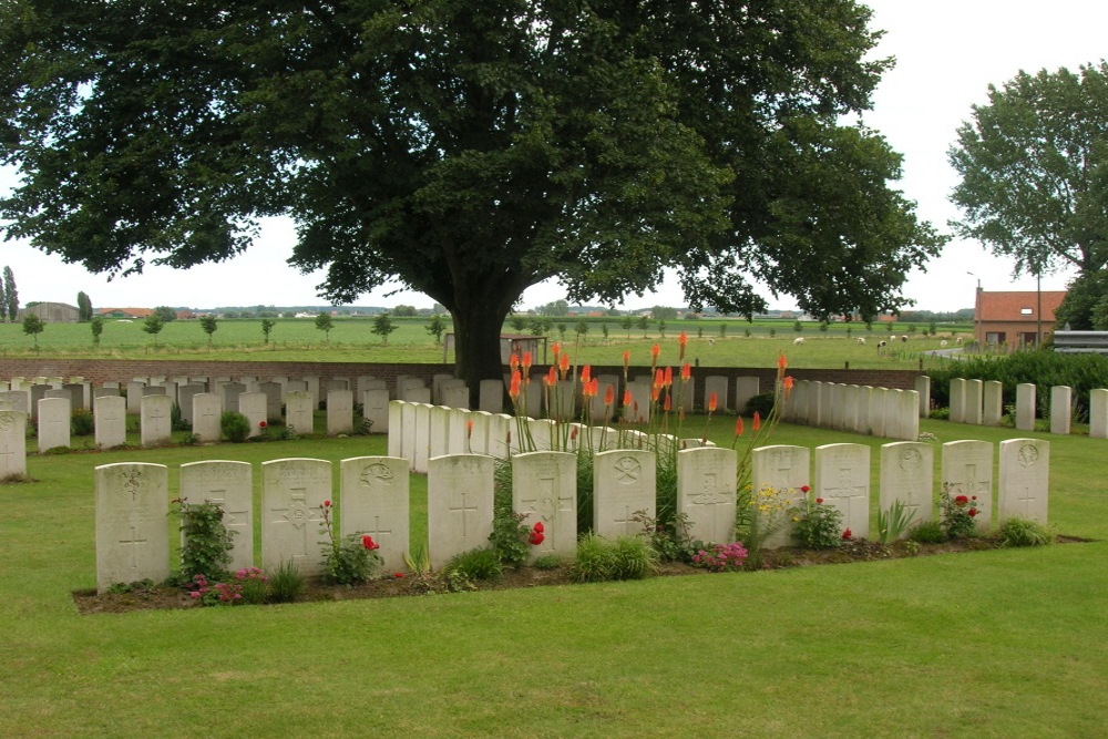 Commonwealth War Cemetery St. Julien Dressing Station #3