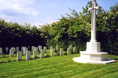 Oorlogsgraven van het Gemenebest St. Andrew Churchyard #1