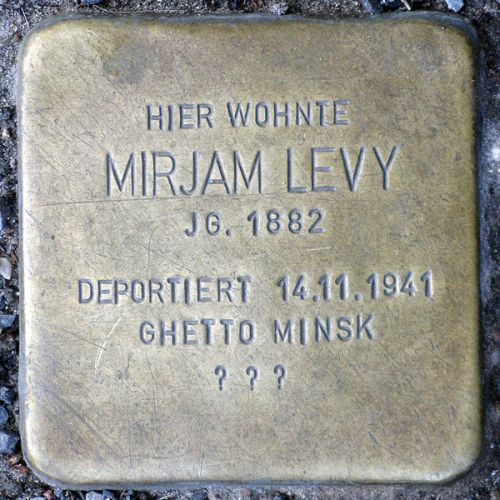 Stolpersteine Kantstrae 44 #4