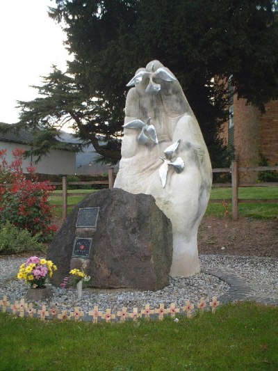 Monument The Hand of Peace