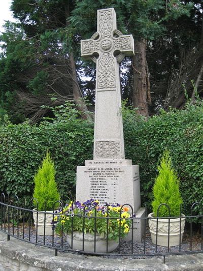 Oorlogsmonument Llandyssil #1