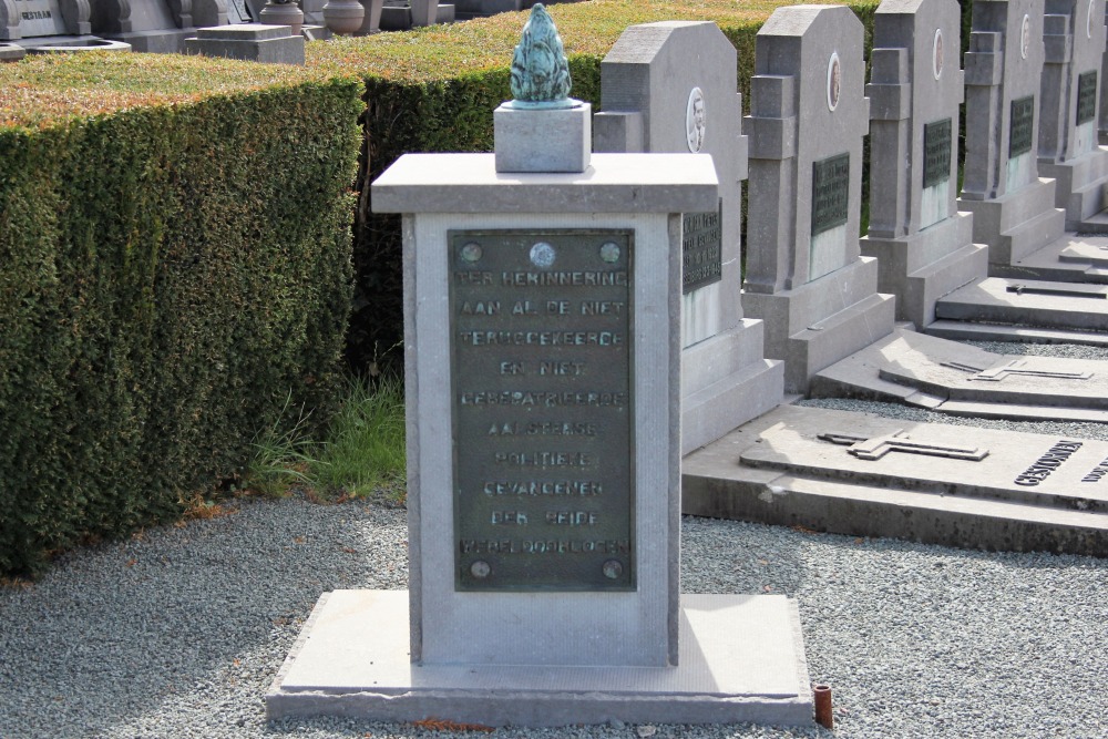 Monument Politieke Gevangenen Begraafplaats Aalst	 #2