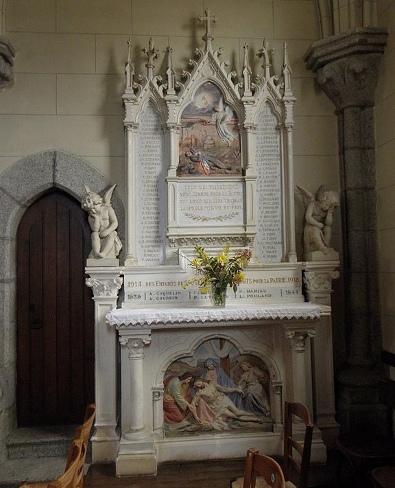 War Memorial Saint-Ouen-la-Rouërie #1