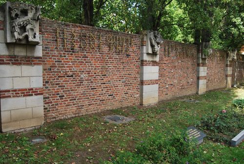 Monument Deportees and Resistance Fighters