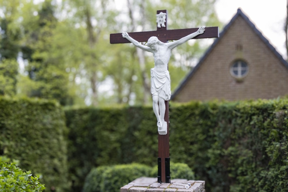Cross statue Voordeldonk Bluijssensbroekdijk