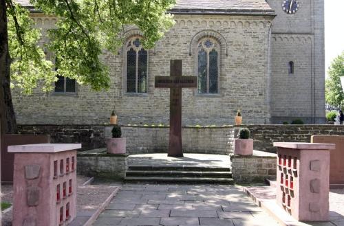 War Memorial Bredenborn #1