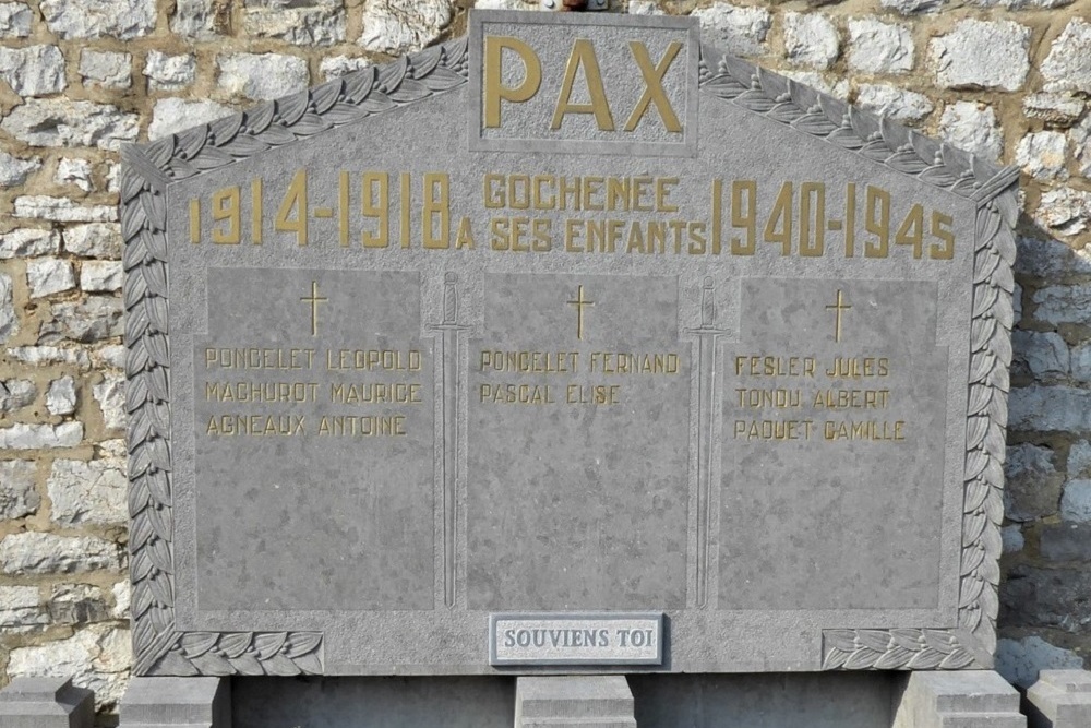 War Memorial Gochenée #2
