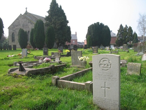 Commonwealth War Graves St. Mary Churchyard