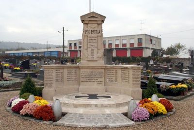 War Memorial Aubergenville #1