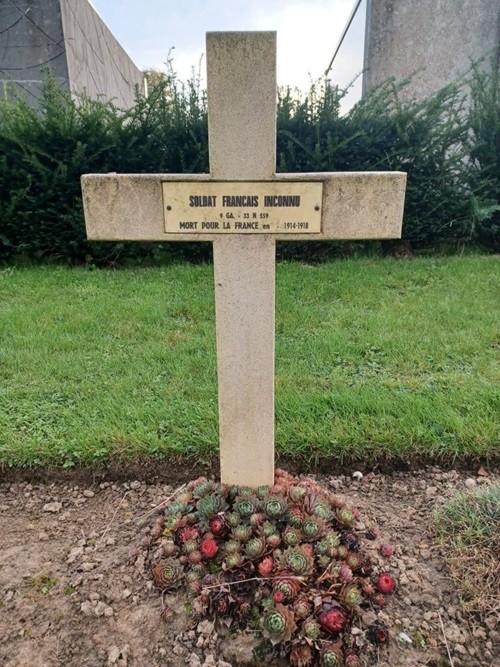 Oorlogsgraven van het Gemenebest Marcinelle #5