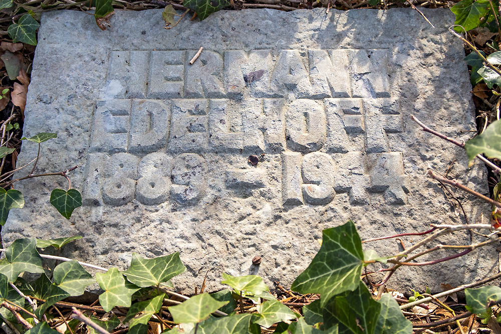 Duitse Oorlogsgraven Derichsweiler #2