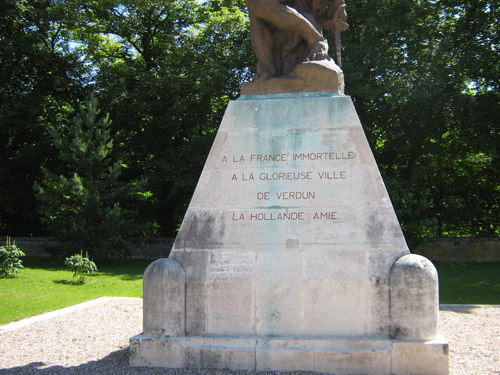 Monument La Dfense #2