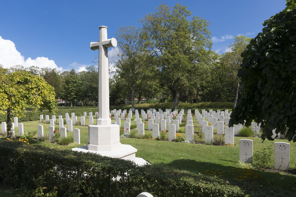 Commonwealth War Graves Flushing (Vlissingen) #5