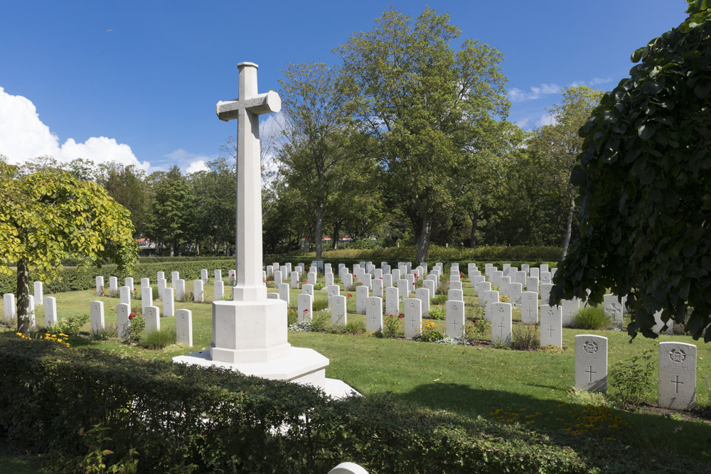 Oorlogsgraven van het Gemenebest Vlissingen #5