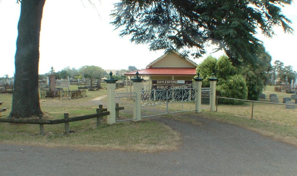 Commonwealth War Graves Daylesford Cemetery #1