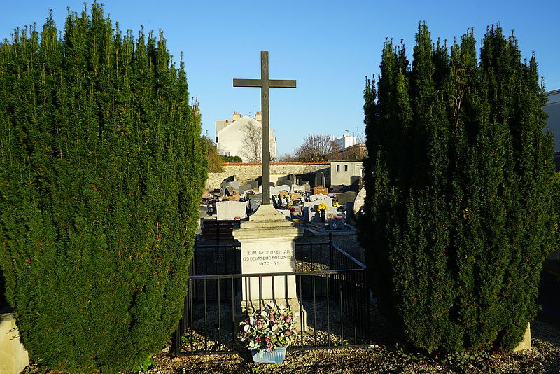 Graves of Germans Soldiers Reims #1