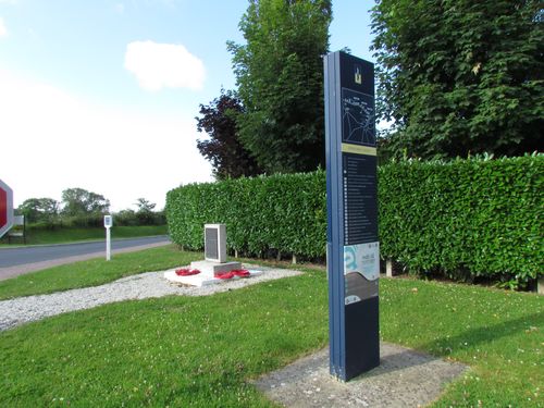 Monument 6e Britse Luchtlandingsdivisie Brville-les-Monts #4
