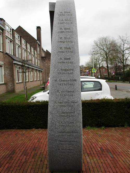 War Memorial Meerkerk #4
