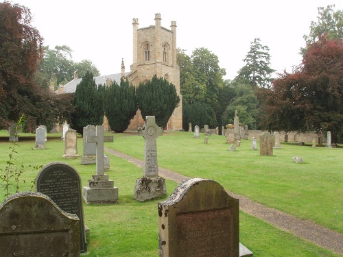 Commonwealth War Grave Cranston Parish Churchyard