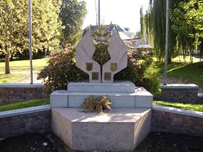 Oorlogsmonument Falaise #1