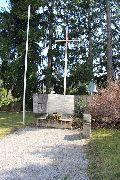 War Memorial Hainfeld #1
