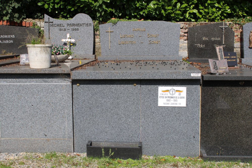 Belgian Graves Veterans Nalinnes Centre #5