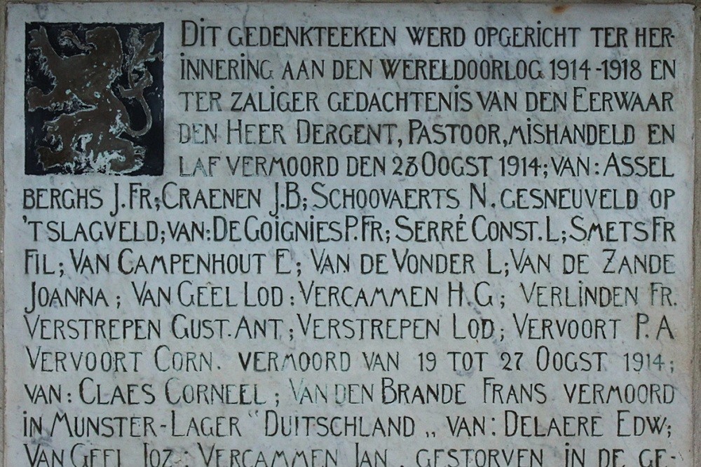 Grafmonument Pastoor Dergent #4