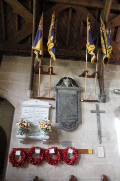 Oorlogsmonument St. Padarn Church #1